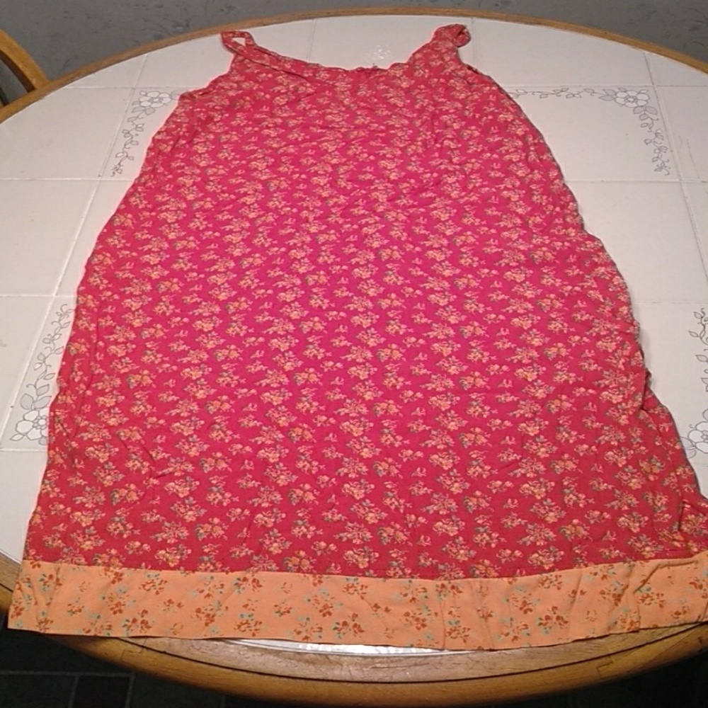 Red rayon dress XL.      83